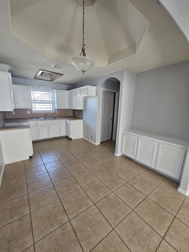 705 W Emerald Dr Unit B