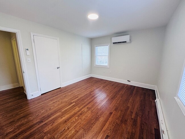 Photo - Central AVL - 1/1 Updated Apartment Ready Now!