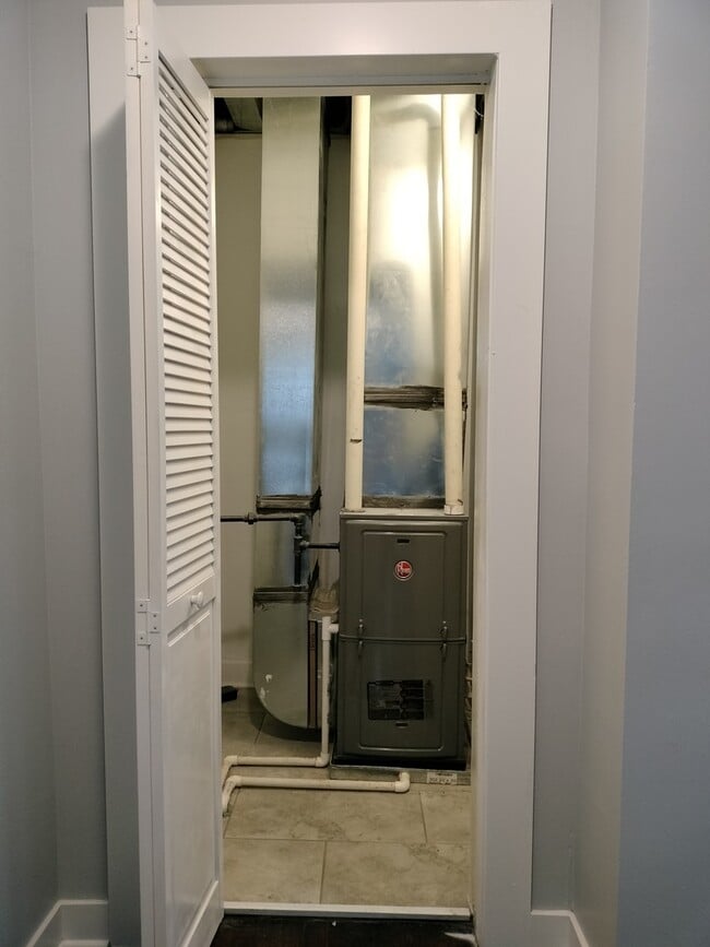 Photo - 6603 S Bishop St