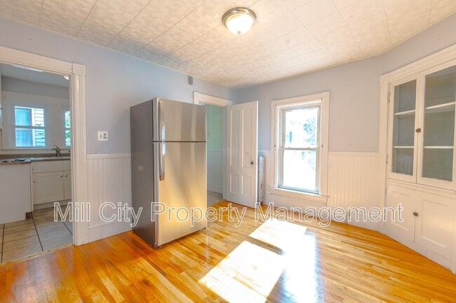 Photo - 195 Sagamore St