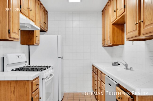 Photo - 218 S Gale Dr Unit 6