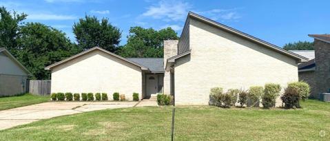 Building Photo - 323 Maybrook Dr Rental