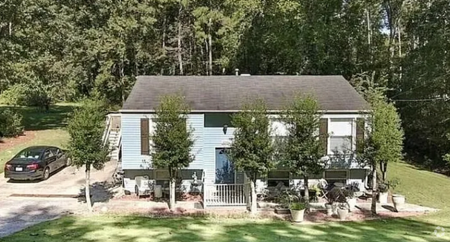 Building Photo - 3296 Sunderland Dr SW Rental