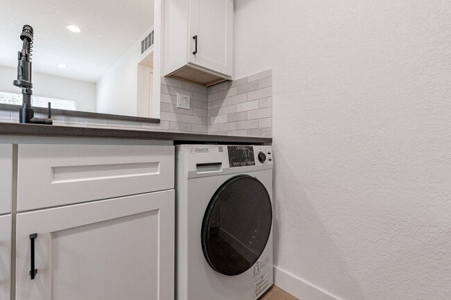 Photo - Euclid &amp; 10th Apartments