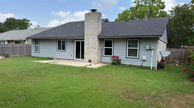 Photo - 1307 Wroxton Way