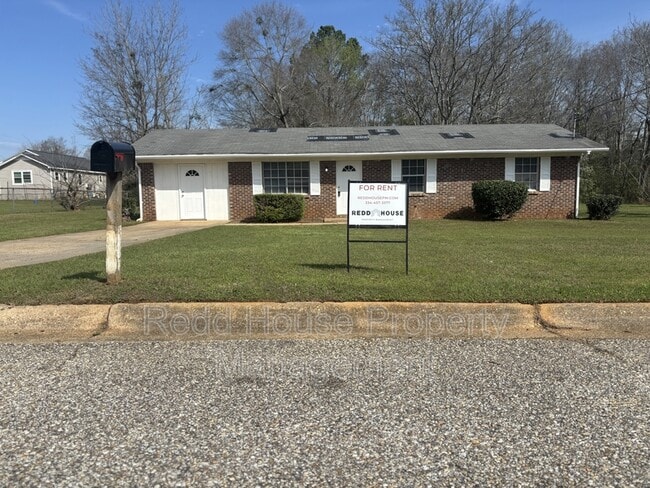 Building Photo - 103 Sherwin St