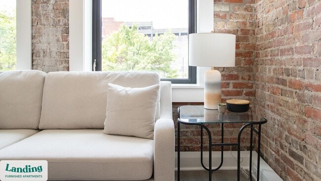 Photo - 425 20th St S Unit 211.579035