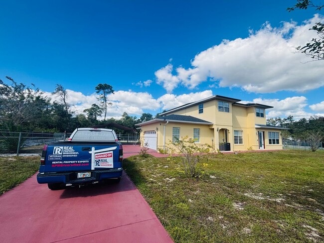 Large home and yard- 4/4 won't last - Large home and yard- 4/4 won't last