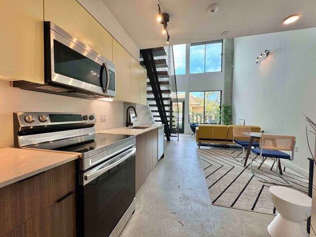 Photo - Harvey Hillcrest