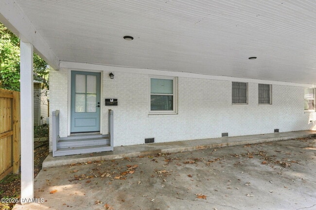 108 Howard Ave