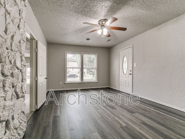 Photo - 228 SW 46th St