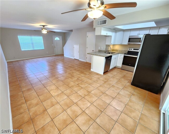 Photo - 16180 Dublin Cir