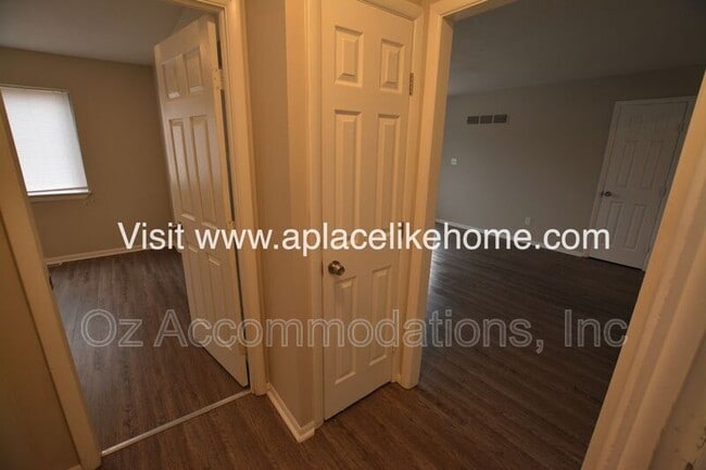 Photo - 3607 W 47th St
