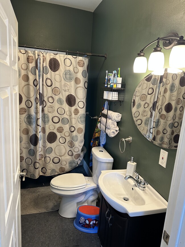 Photo - 1612 Stoughton Ave