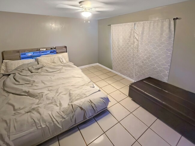 Photo - 95-216 Kaopua Loop