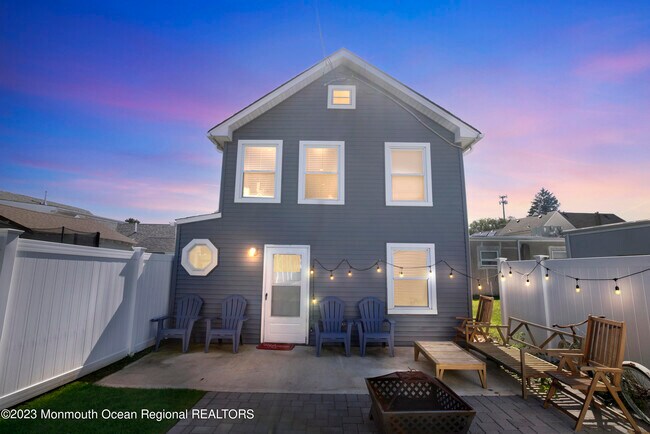 Photo - 605 Monmouth Ave Townhome