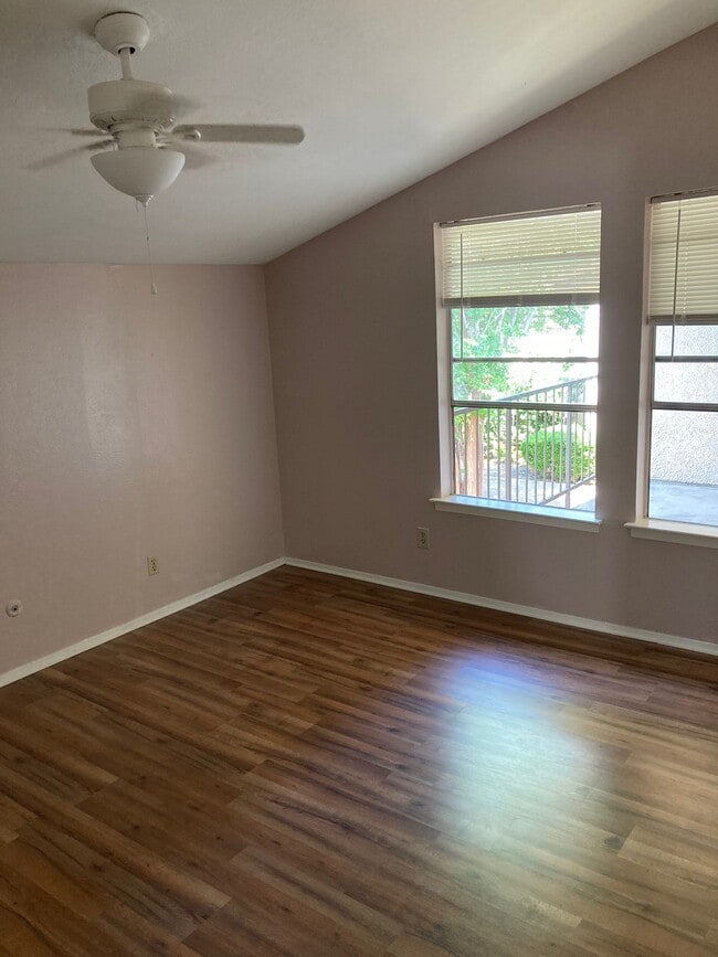 Photo - 12834 Midway Rd Unidad 2107