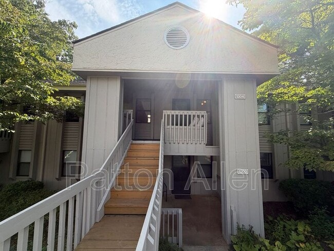 Photo - 1304 Abbey Cir