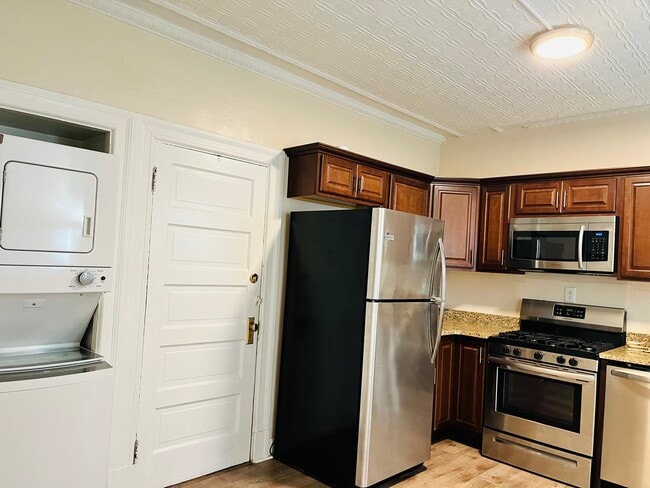 Photo - 1630 Lowrie St Unit 3