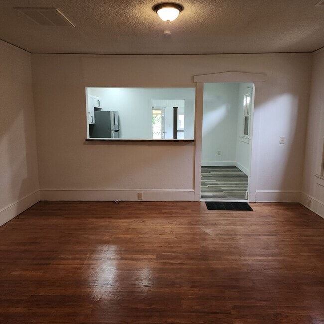 Photo - A Spacious house with lots of space and bi...