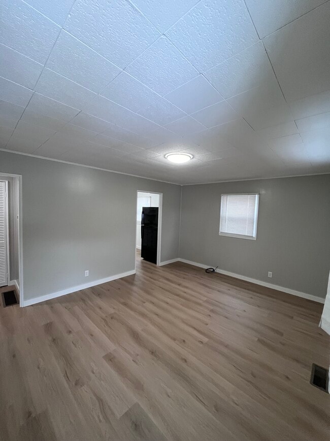 Photo - 1748 W 15th St