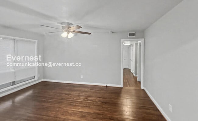 Photo - 244 E Haven Dr