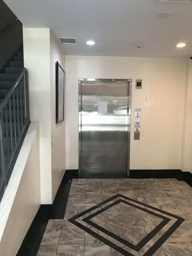 Photo - 2BR 1Bth unit. Great location! Must see!