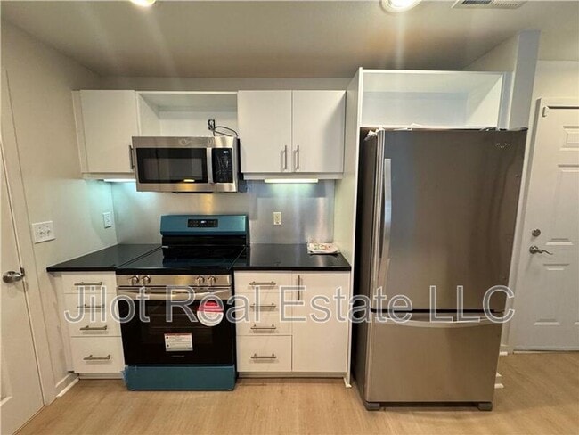 Photo - 390 17th St NW Unit 2061