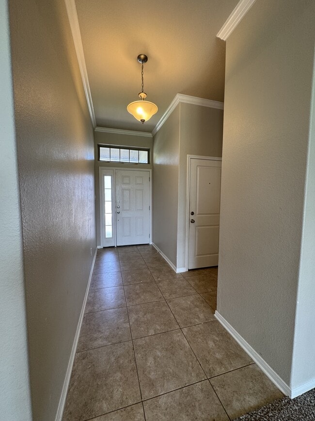 Photo - 5611 Markham Dr
