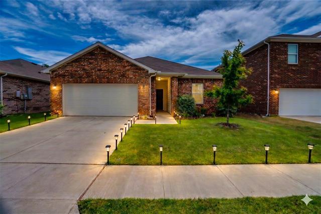 Building Photo - 3013 Aspen Dr