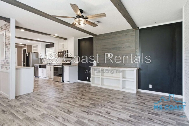 Photo - 13821 School Land Rd