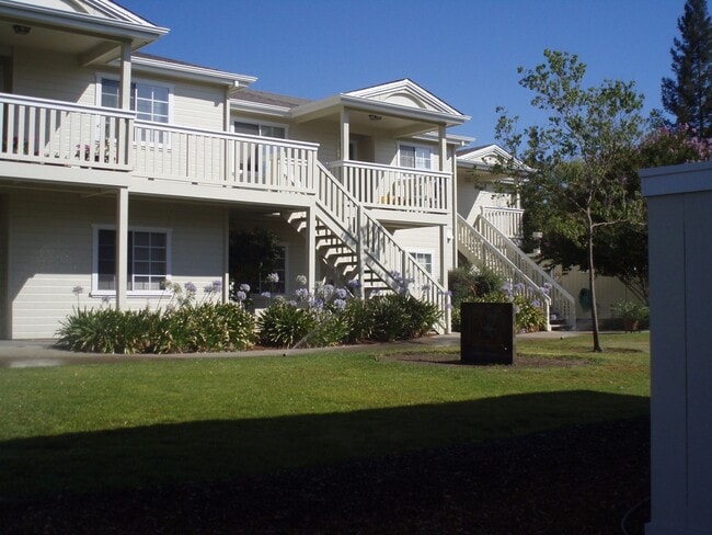 Photo - Beautiful and Quiet Upstairs 2 Bedroom 2 Bath Apartment with Wonderful Views
