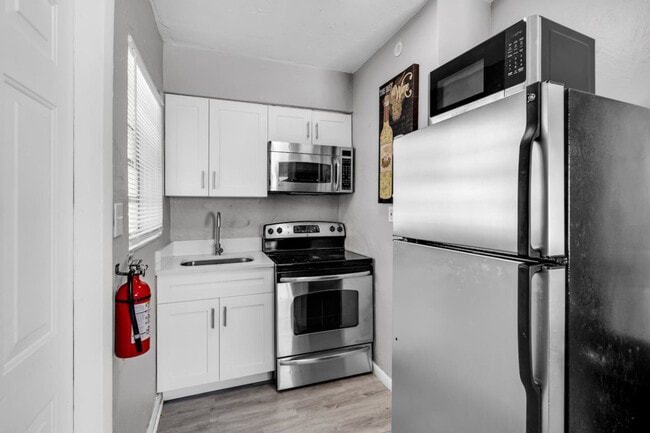Photo - 105 SW 5th Ct Unidad ID1328126P