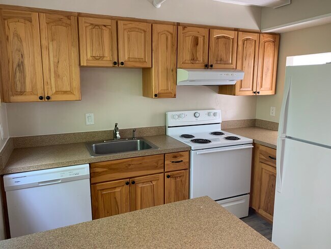 Kitchen - 609 SW 75th St Unit 201