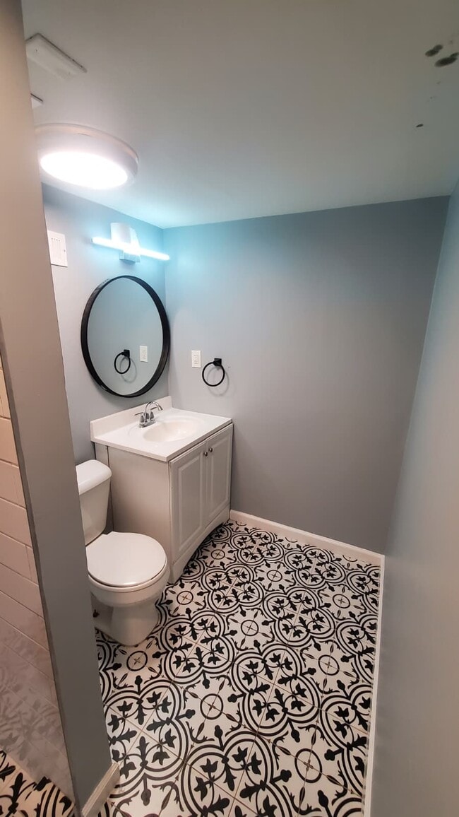 Photo - 1364 Karahill Dr