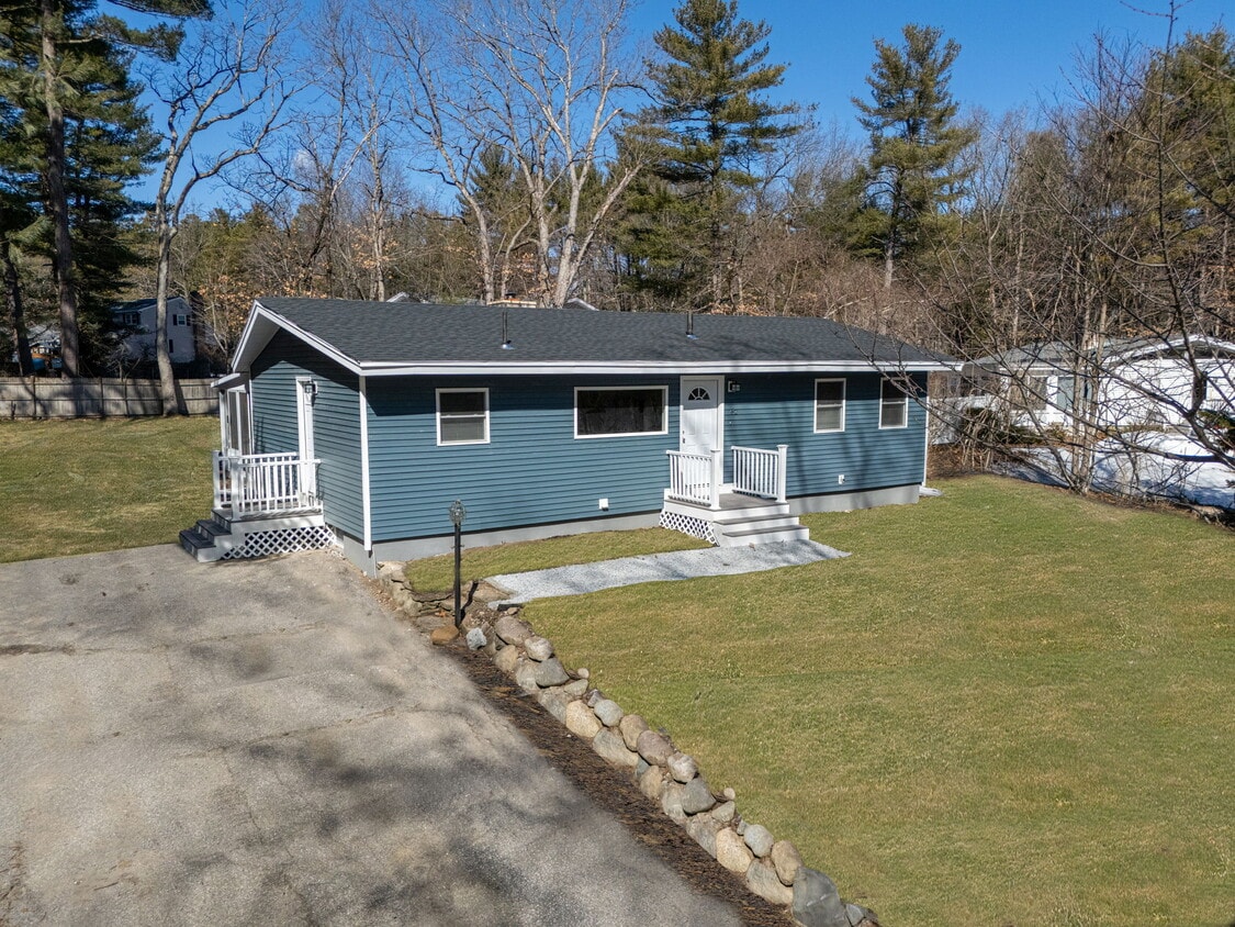 Photo - 62 Crooked Spring Rd (North Chelmsford, MA)