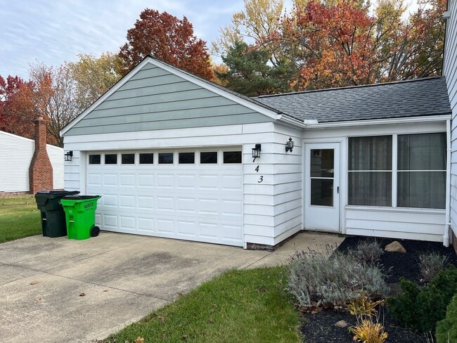 Photo - 743 Lander Rd