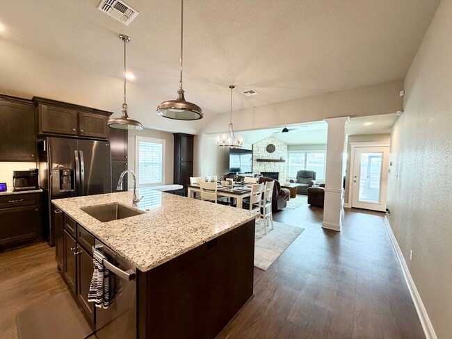 Photo - Beautiful 4 Bedroom Rental with Garage & Outdoor Living Space