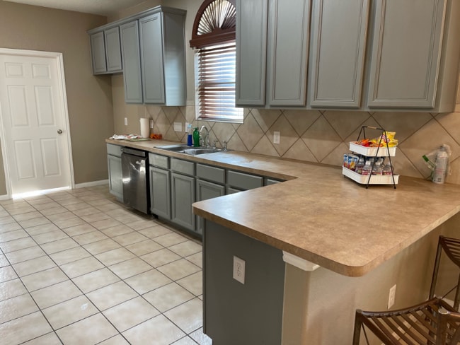 Photo - 4035 Hawthorn Glen Ct