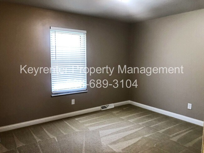 Photo - Spacious Updated 4-Bedroom Home in Prime Chesterfield Location