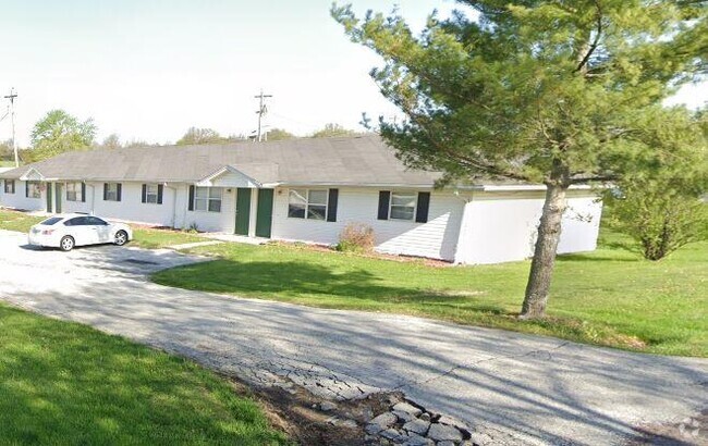 Building Photo - 7309 N Moberly Dr Unit C Rental