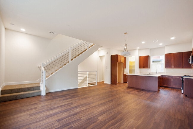 New and modern 2 bedroom townhome just ste... - New and modern 2 bedroom townhome just ste...