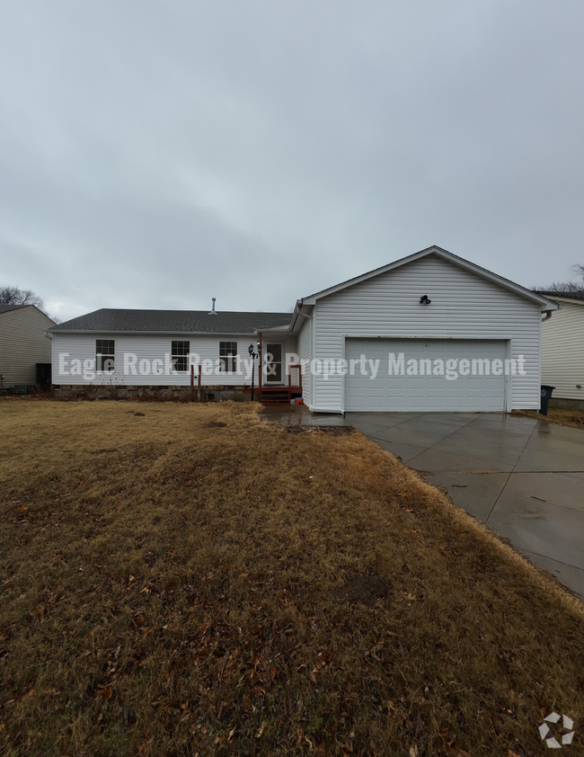 Building Photo - Newly Renovated South Tulsa Home for Rent ...