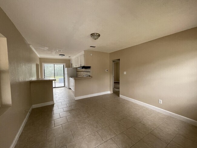 Photo - 3138 W 15th St