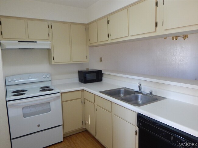 Photo - 2040 Mesquite Ln Unidad 203