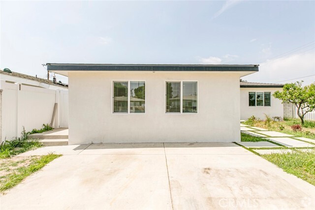 Building Photo - 7757 Van Noord Ave Rental