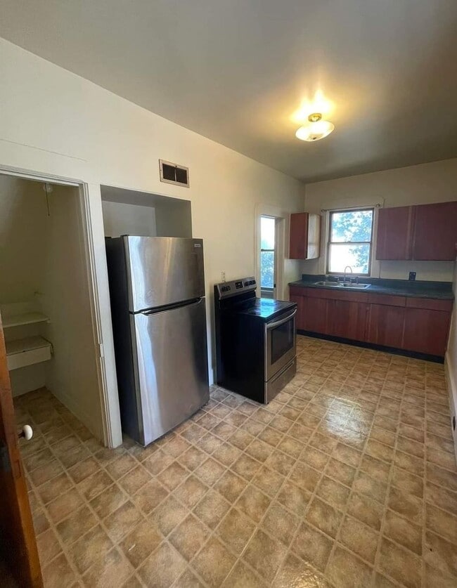 Photo - 319 S 8th St Unit 319 1/2 S. 8th St.