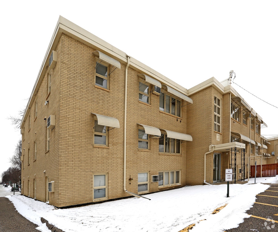 Photo - L & O Apartments