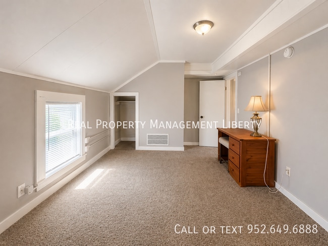 Photo - 412 N Cedar St