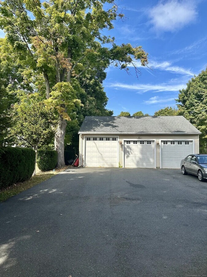 Photo - 649 Main St Unit 2nd Floor